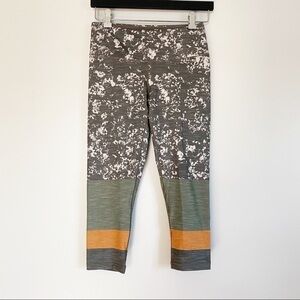 PRANA Pillar Printed Capri Leggings Green Size S